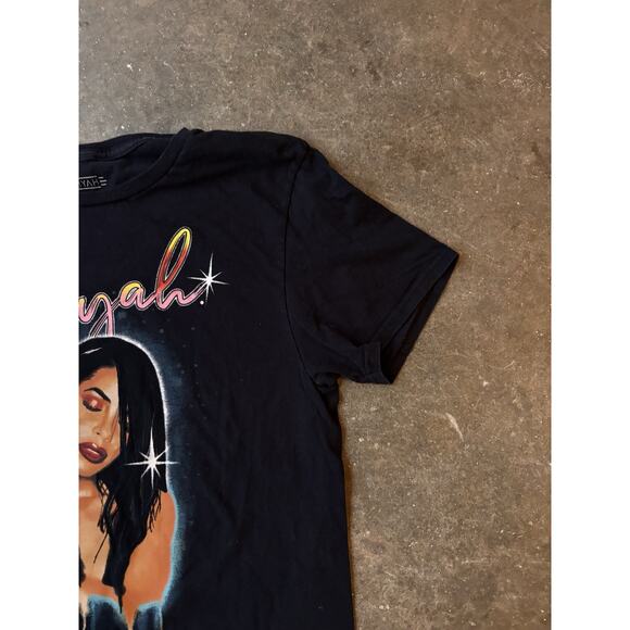 Aaliyah Crewneck T-Shirt Women’s Medium Black Purple Airbrush Y2K Artwork hiphop - Picture 4 of 6